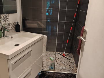Wohngemeinschaft zur Miete in Marseille - Foto 10 : Badezimmer-10