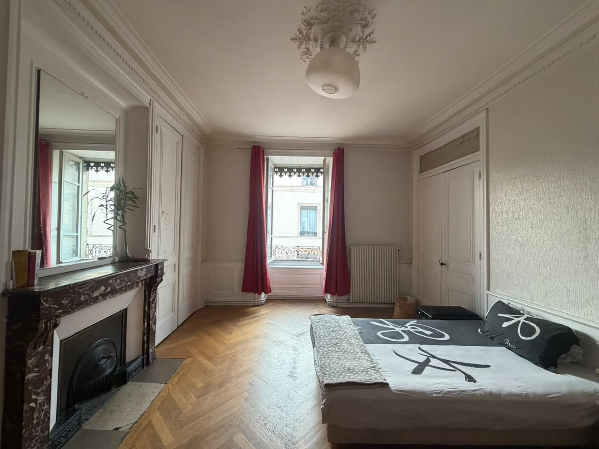 Homestay Lyon 670072