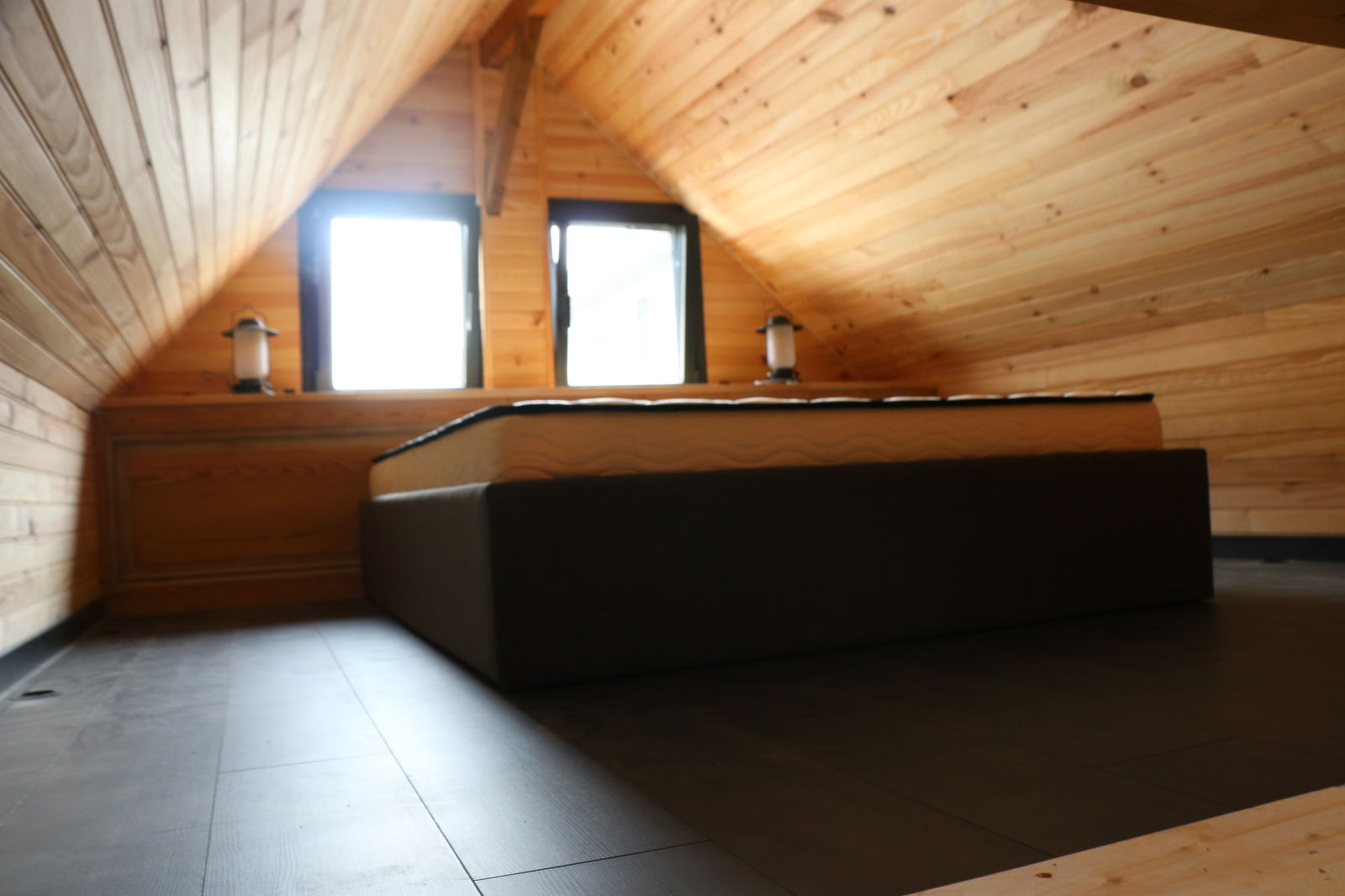 Oberoende Studio Ossun 615731