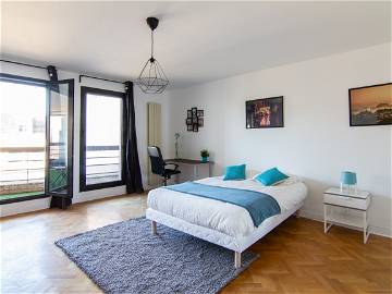 Roomlala | Helles Und Geräumiges Zimmer – 24 M² – RU15