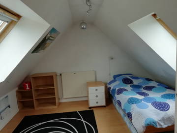 Roomlala | Helles Zimmer Für Studenten Im Haus Mit Garten