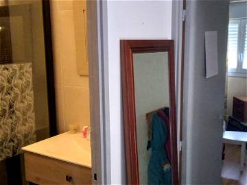 Roomlala | Helles Zimmer Und Eigenes Badezimmer Im L Habitant