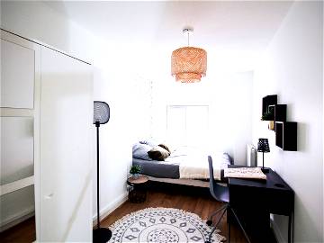 Roomlala | Hermosa Habitación Luminosa – 11m² - LY05