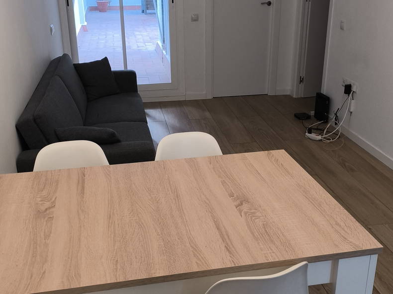 Quedarse En Casa L'Hospitalet de Llobregat 410523-2