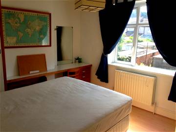 Roomlala | Hermosas Habitaciones Grandes En Casa Limpia / Tranquila En Thornton Heath