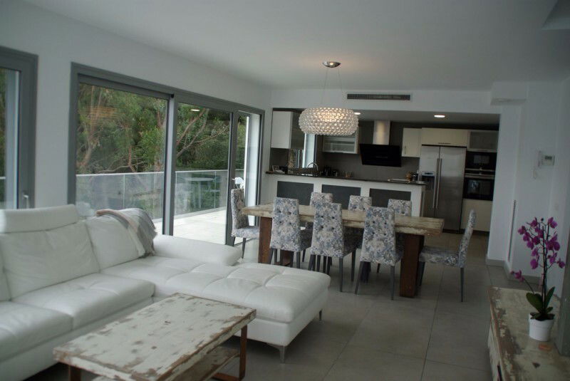 Unabhängiges Studio Roses 175812