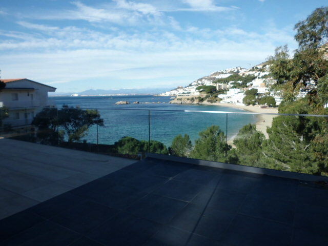 Unabhängiges Studio Roses 175812