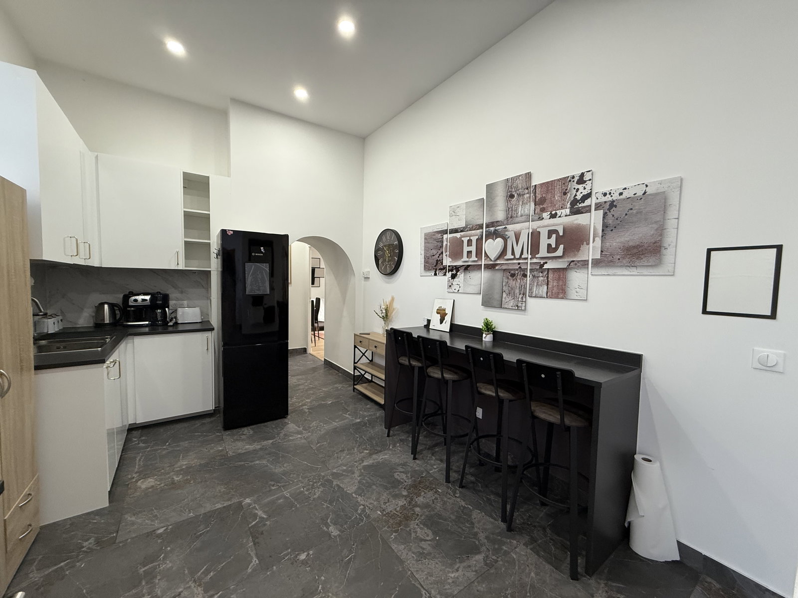 Entire Home Corbeil-Essonnes 649026