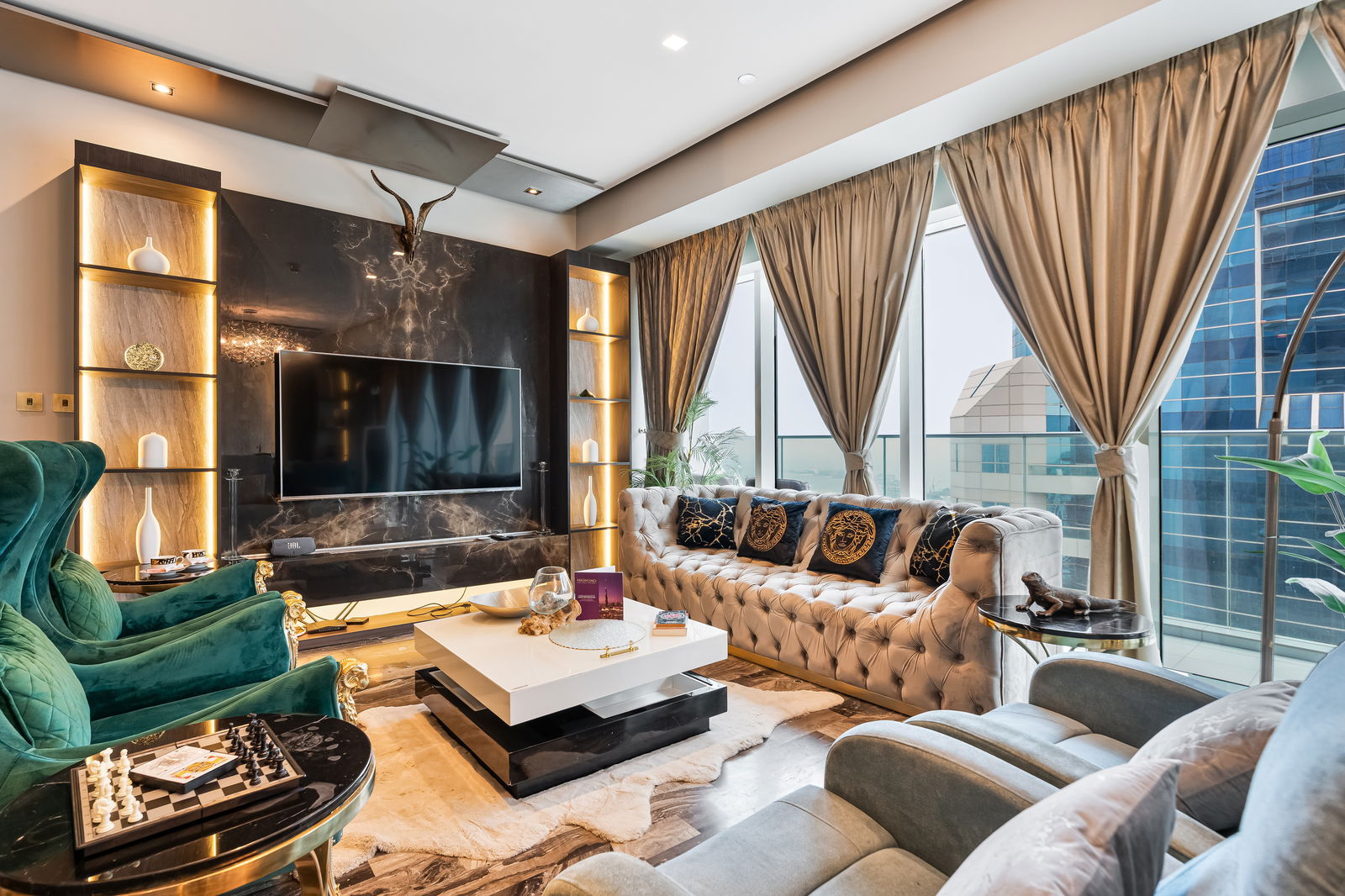 Homestay Dubai 570203