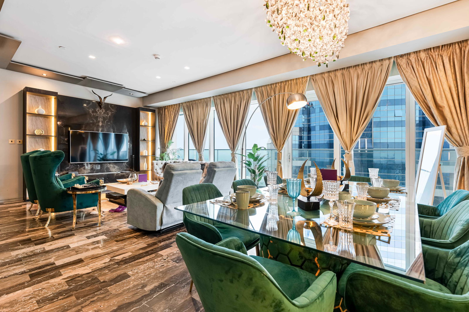 Homestay Dubai 570203