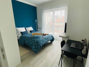 Roomlala | High-end shared accommodation in Saint-Quentin.