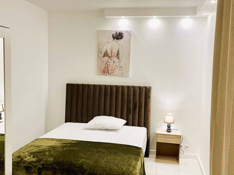 Homestay Sarcelles 319320-1