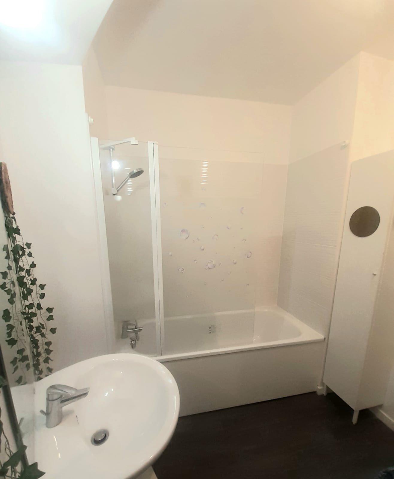 Colocation Stains 459033