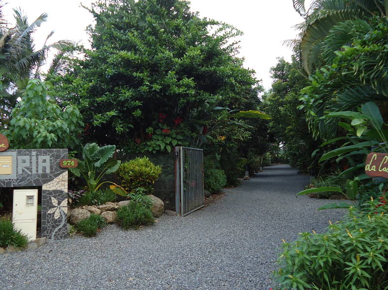 Toda La Casa Saint Benoit 106878-5