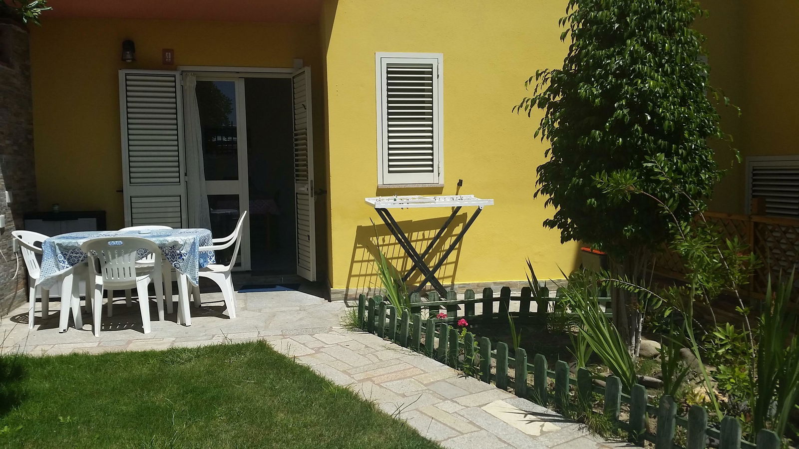 Independent Studio Badesi 154601