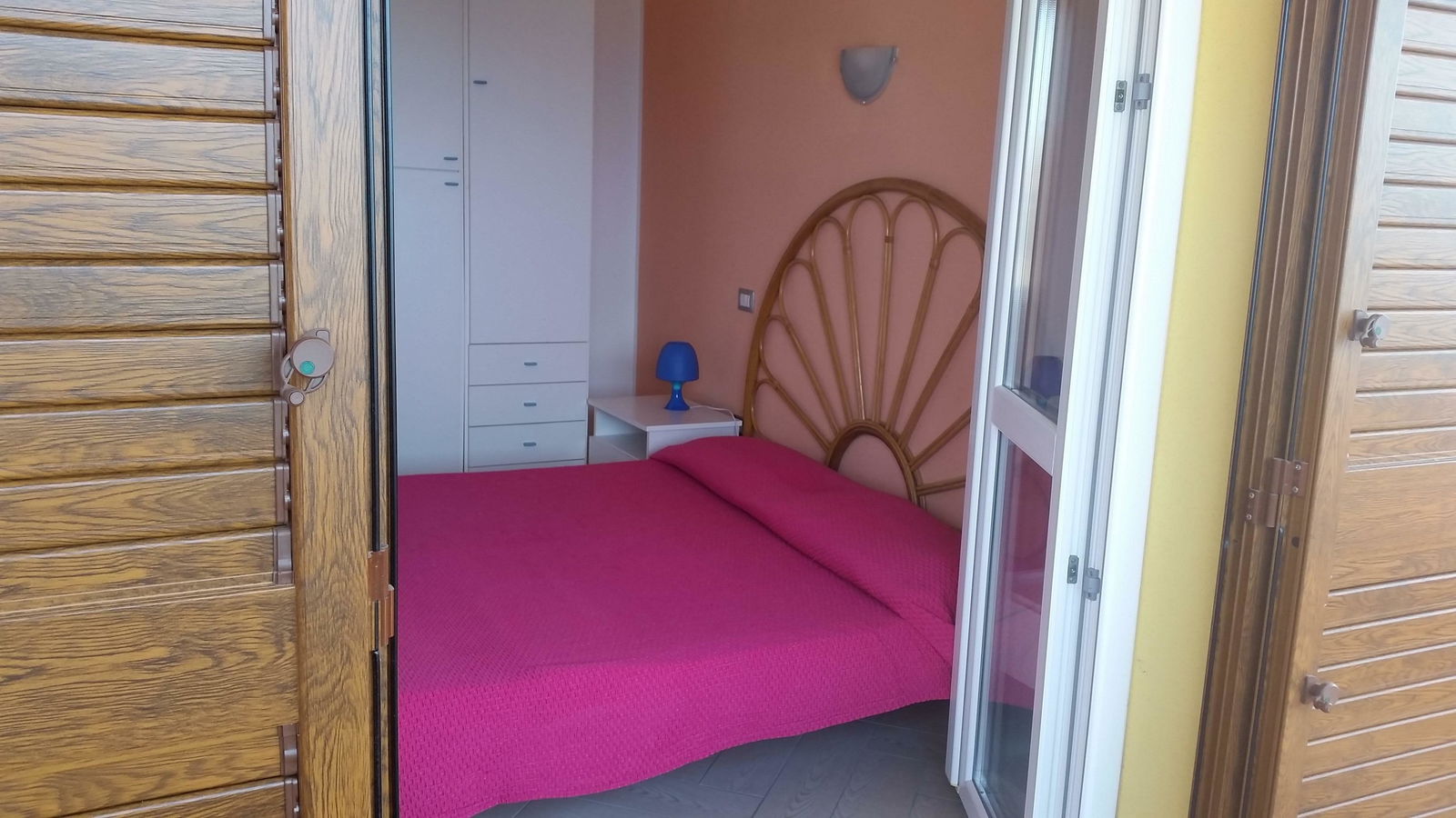 Independent Studio Badesi 154601