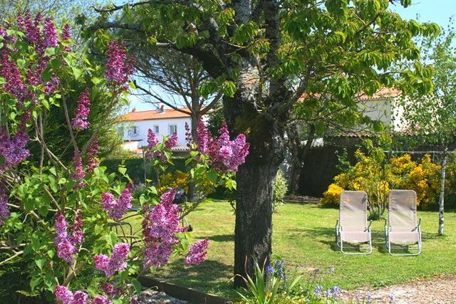 Homestay Dompierre-sur-Mer 47504
