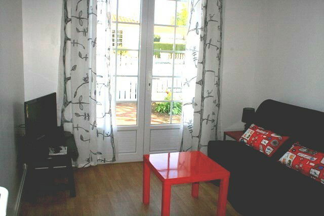 Homestay Dompierre-sur-Mer 47504