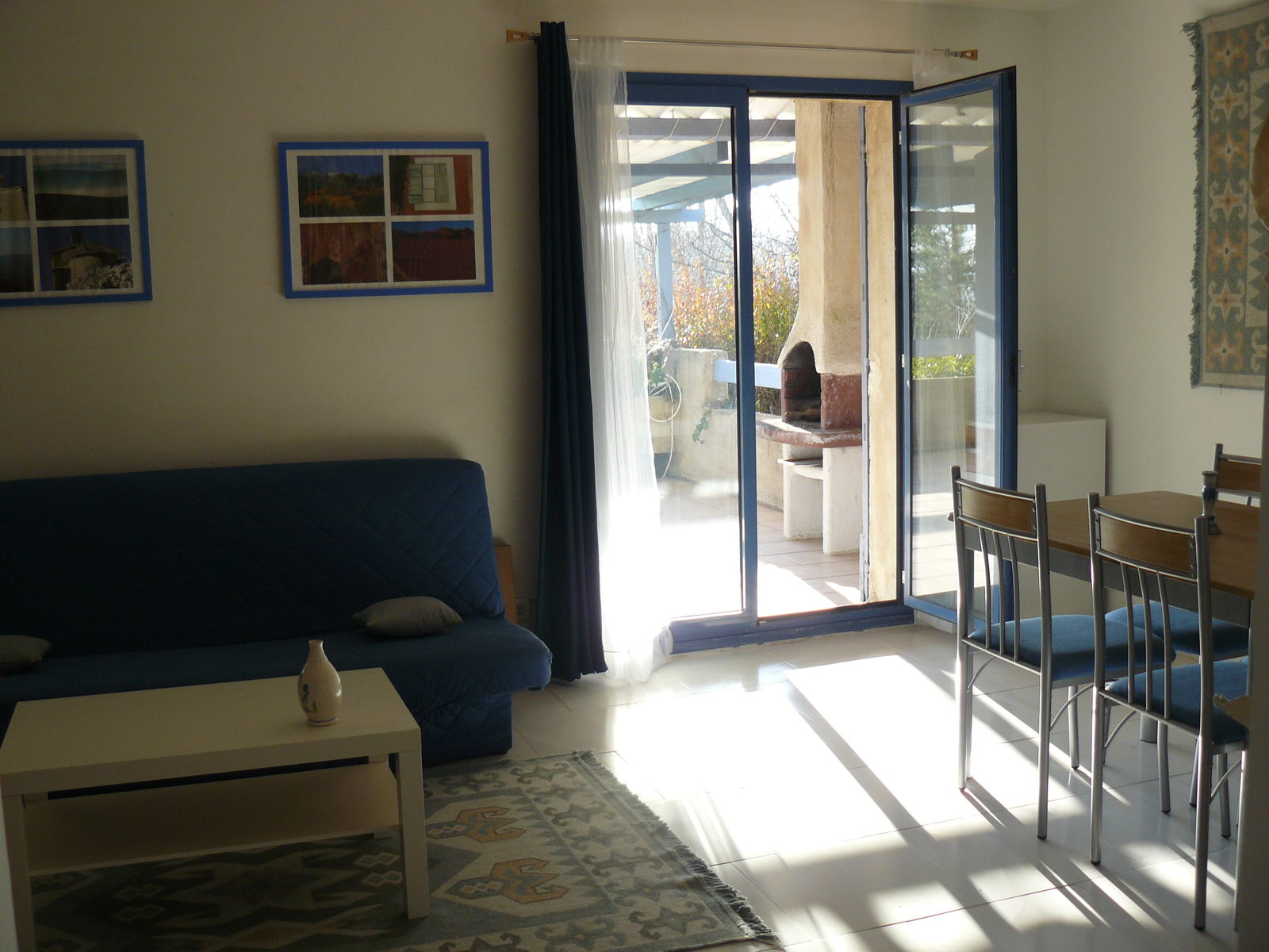 Independent Studio Vaugines 133998