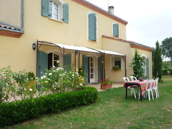 Homestay Corronsac 9772