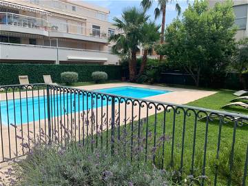 Room For Rent Antibes 333032-1