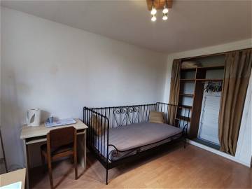 Room For Rent Antony 387294-1