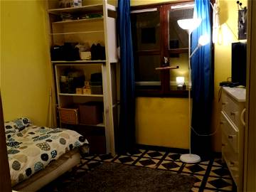 Roomlala | Homestay For Women Only