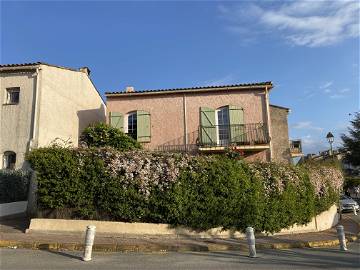 Habitación En Alquiler Villeneuve-Loubet 385589-1