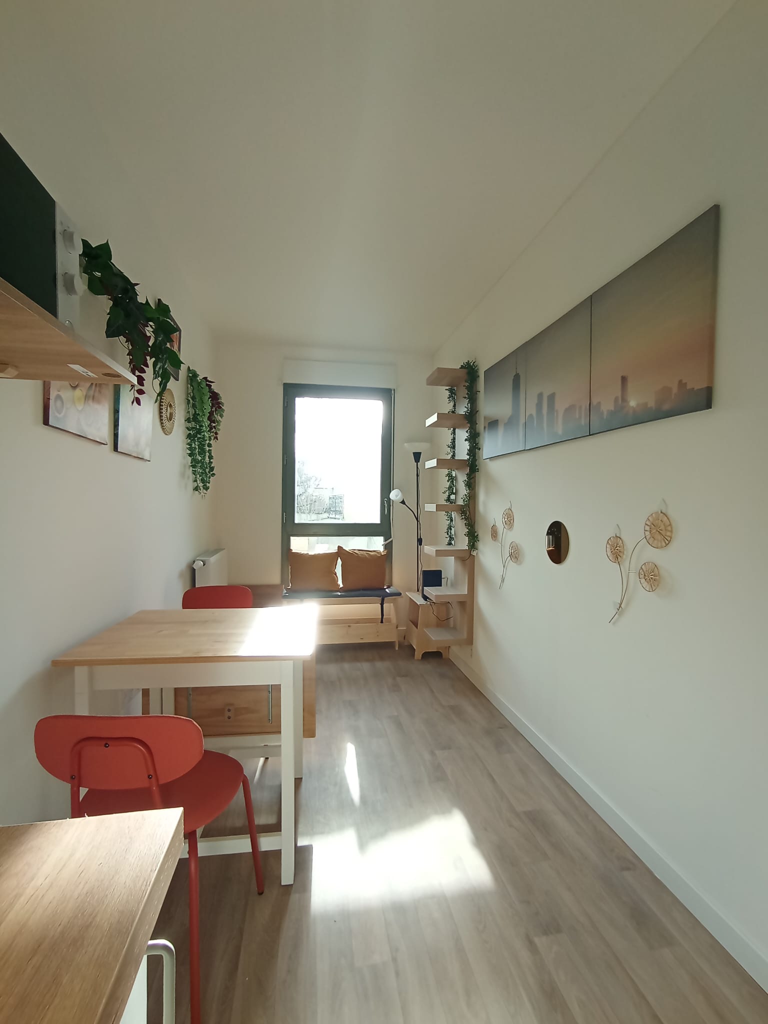 Colocatie Stains 459033