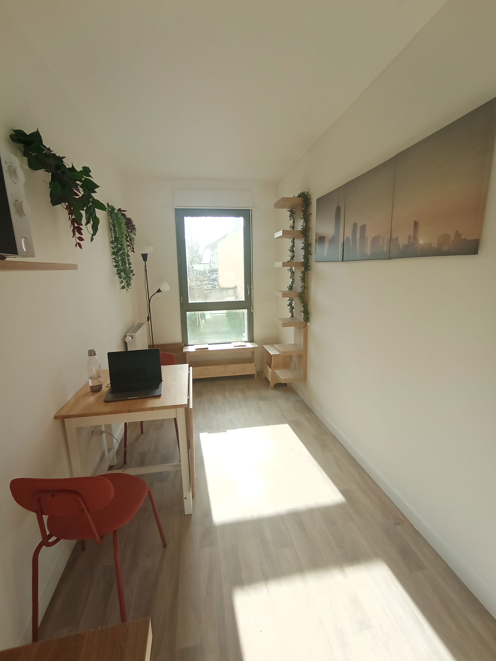 Colocatie Stains 459048