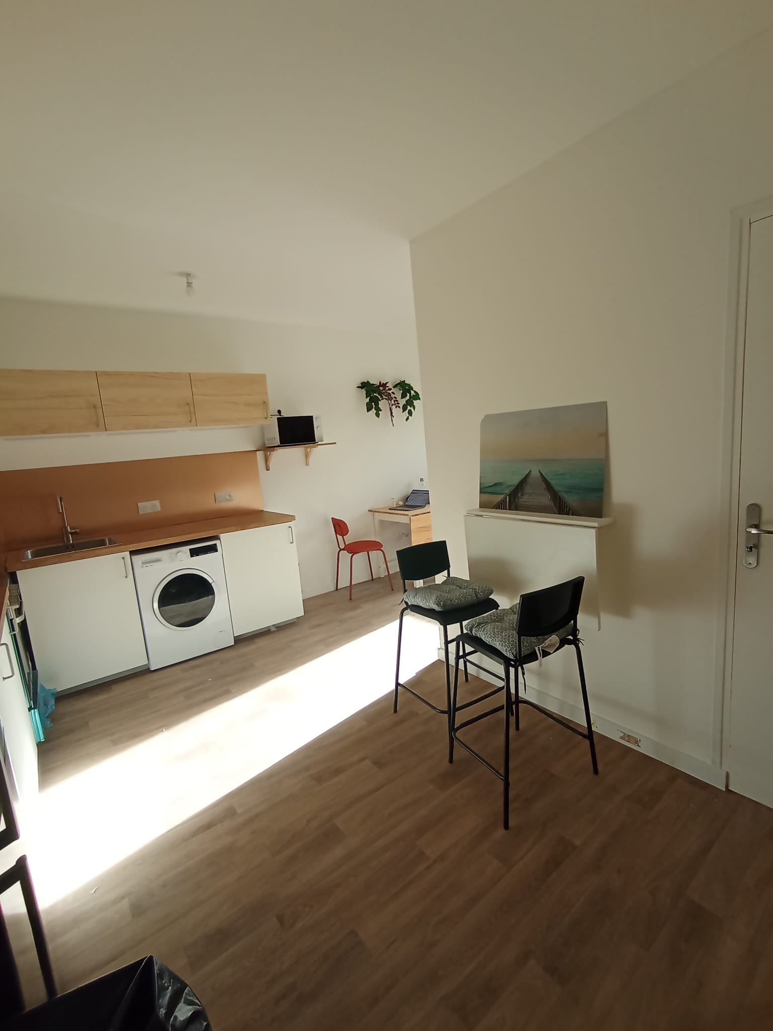 Colocatie Stains 459048