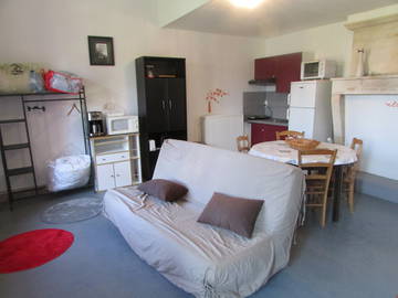 Room For Rent Gémozac 83705