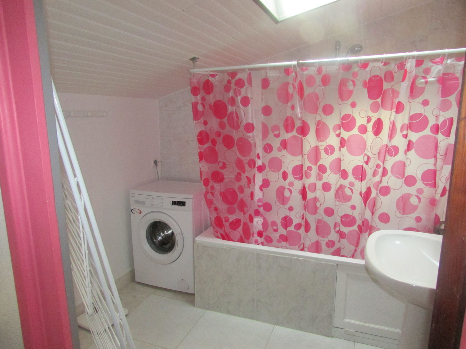 Entire Home Gémozac 83705