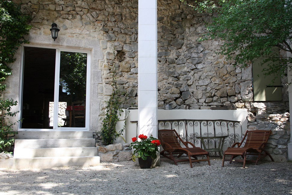 Entire Home Gras 68158