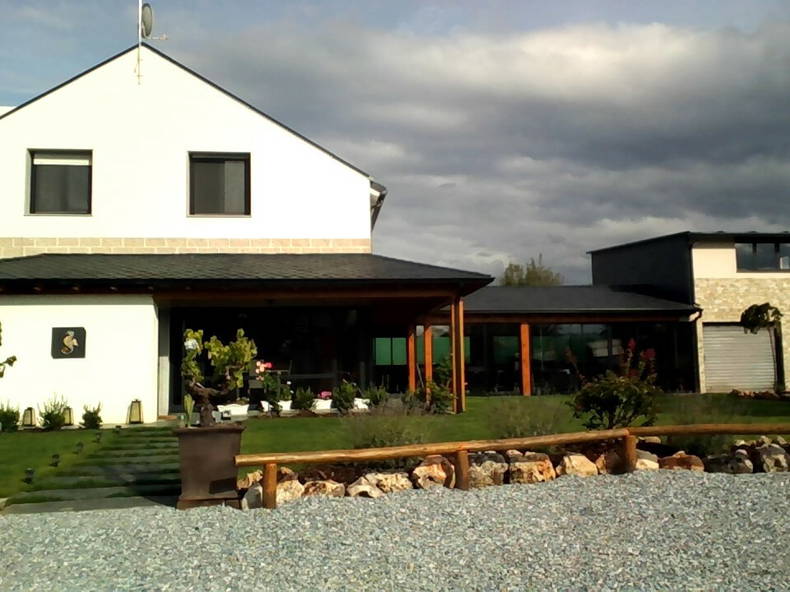 Toda La Casa Cabañas Raras 84645-1