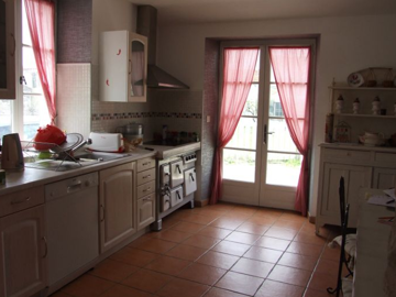 Room For Rent Dolus-D'oléron 72353