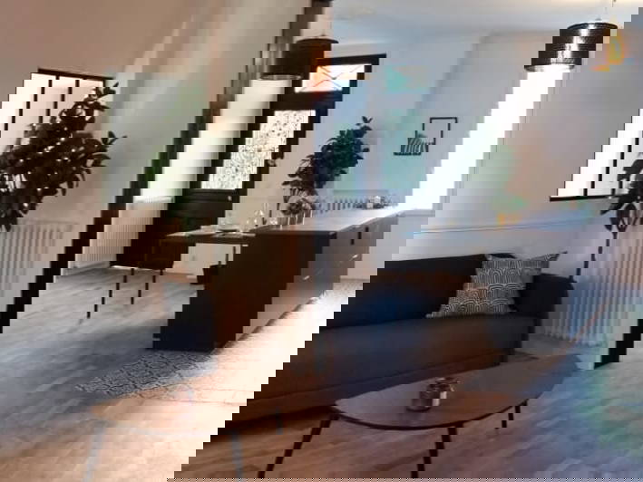 Gastgezin Houilles 381002-5