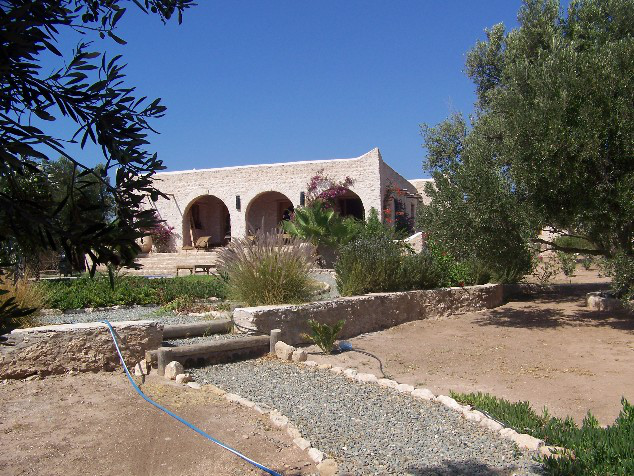 Entire Home Mariol 157866