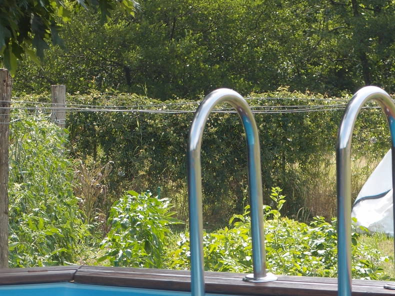 Entire Home Laroin 107680-1