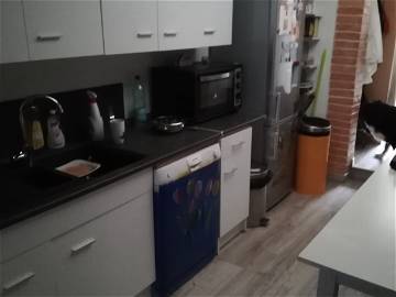 Room For Rent Estaires 84475-1
