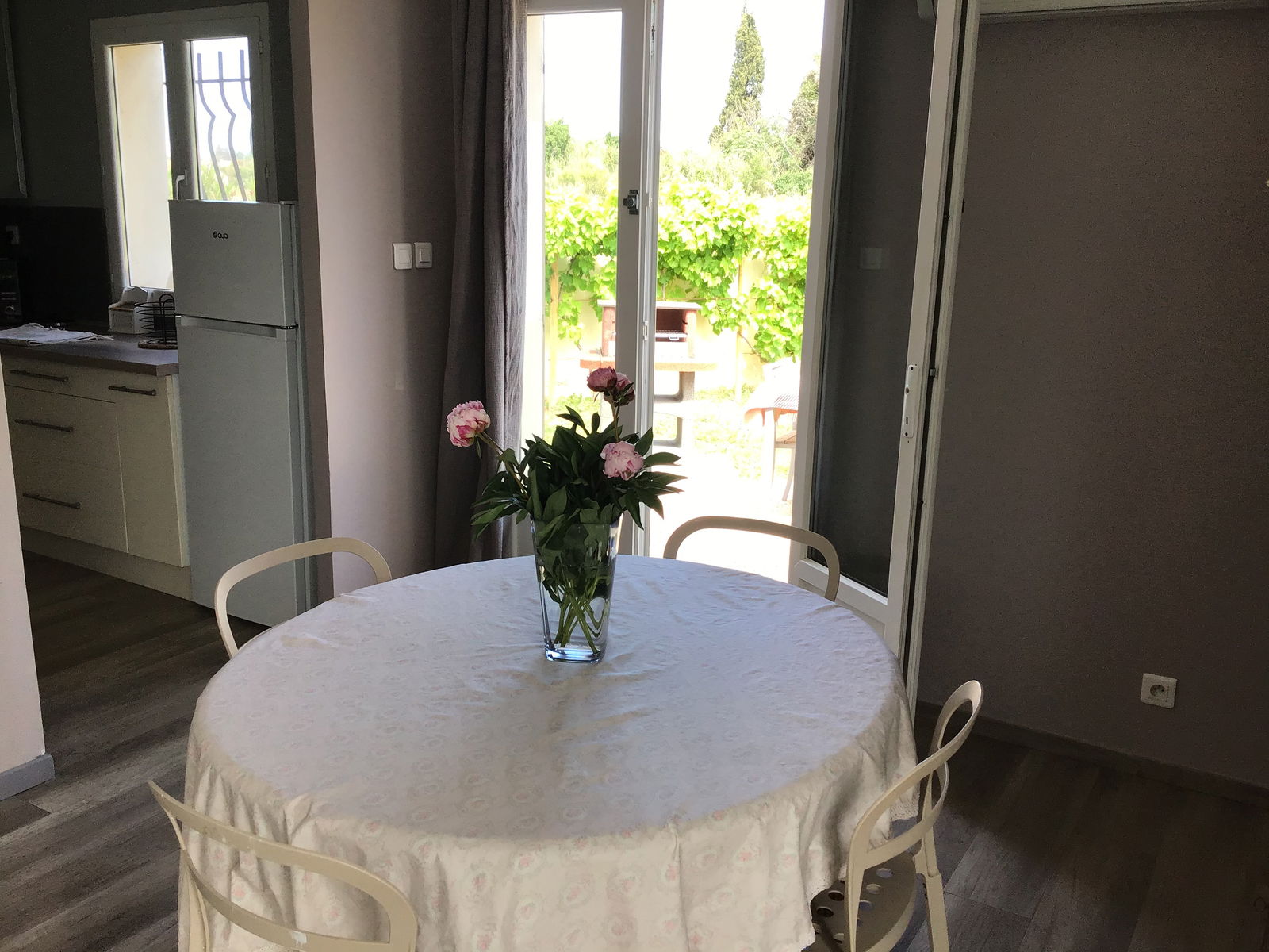 Independent Studio Arles 247816