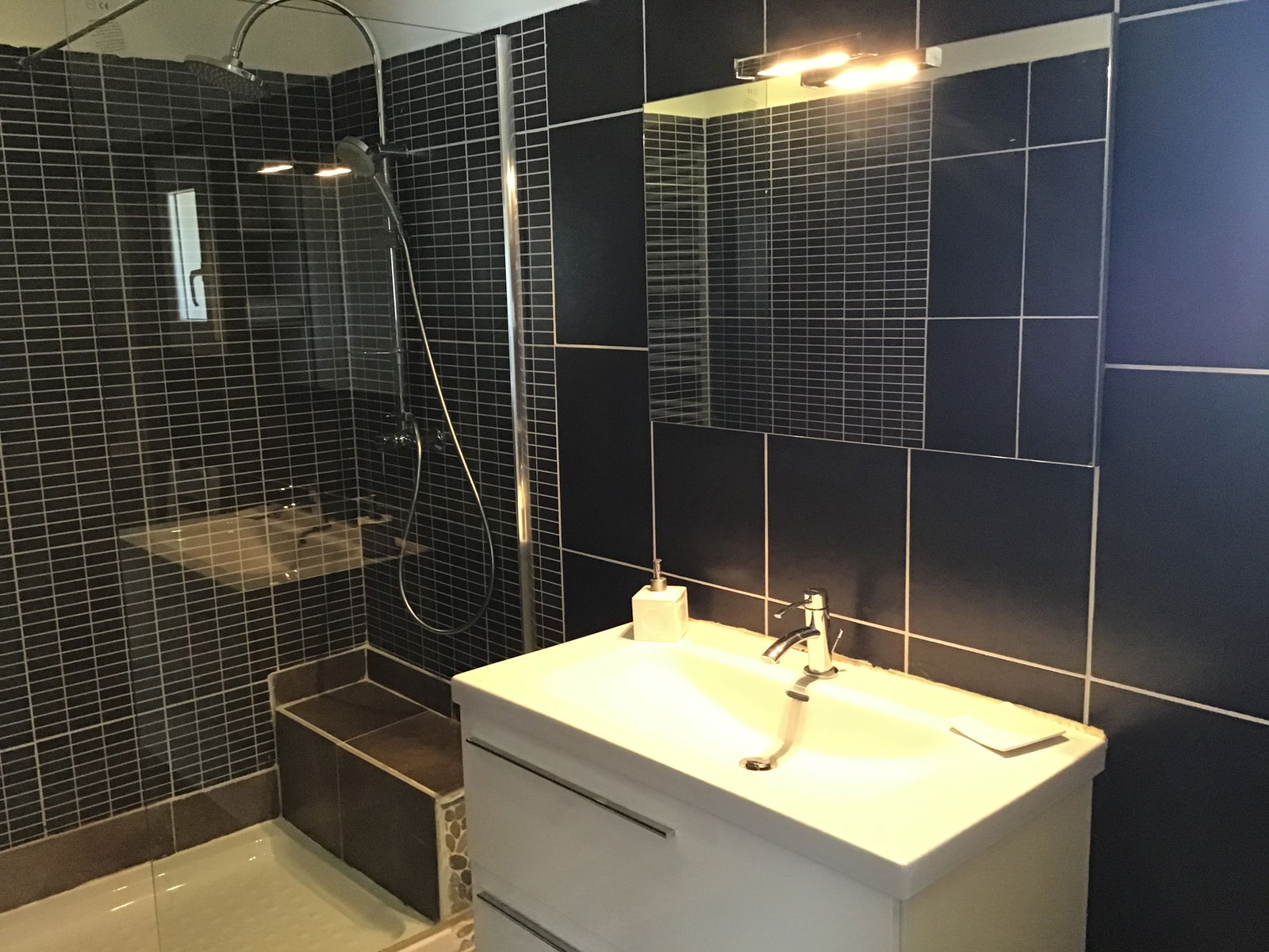 Independent Studio Arles 247816