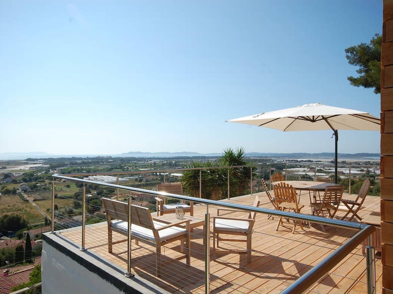 Entire Home Hyères 145673-3