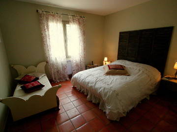 Logement Entier Cabrières-D'avignon 104033-6