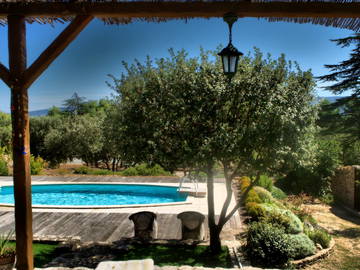 Logement Entier Cabrières-D'avignon 104033-10