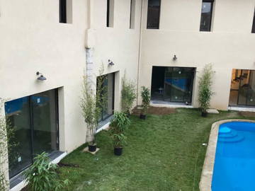 Roomlala | Huis/appartement te delen in Charbonnières les Bains June