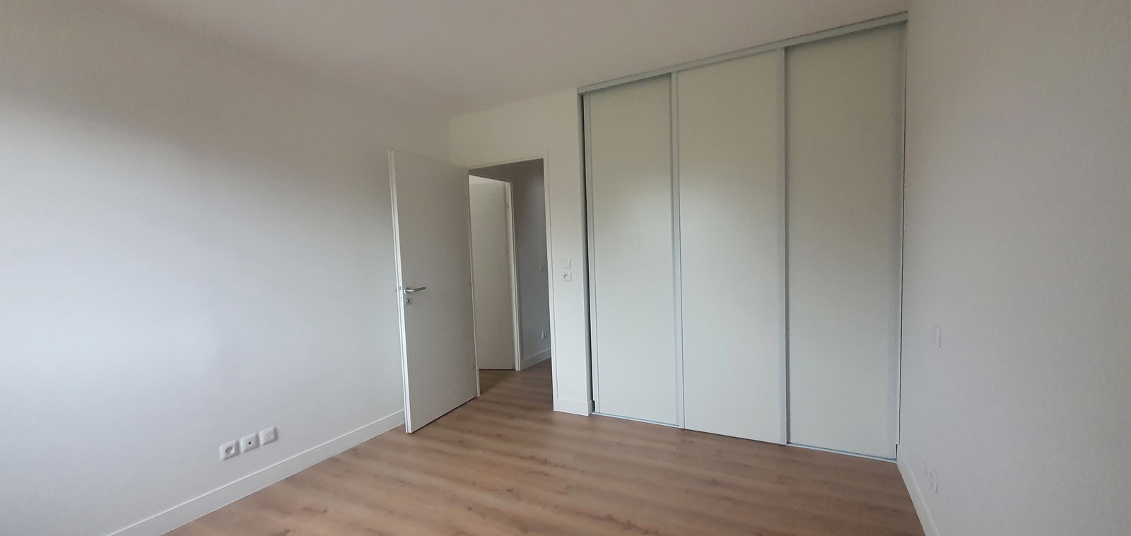 Colocatie Gennevilliers 424419