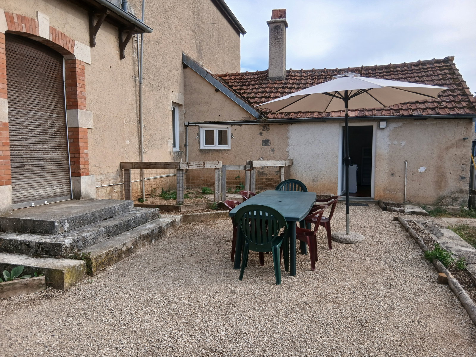 Hele Woning Beneuvre 672805