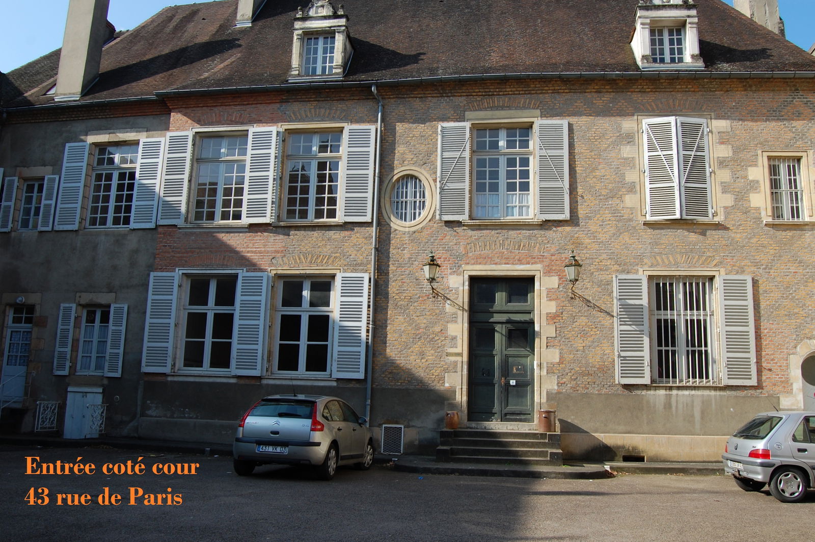 Kotimajoitus Moulins 135400