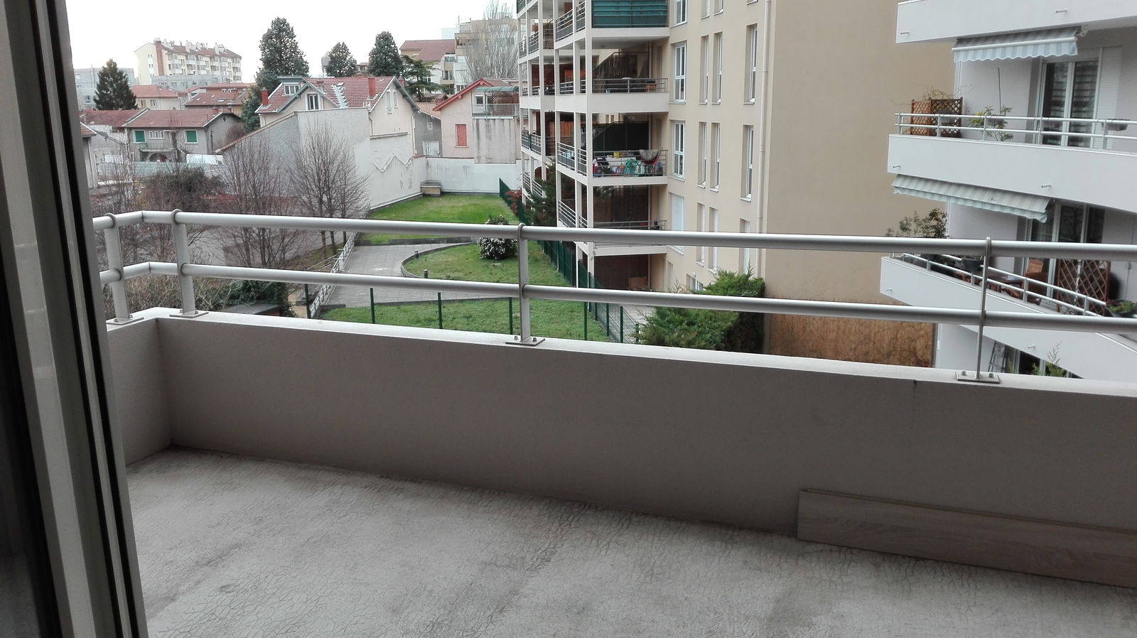 Järjestäminen Villeurbanne 125553